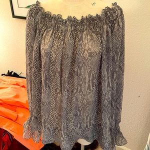 Brand New Norma Komali Top